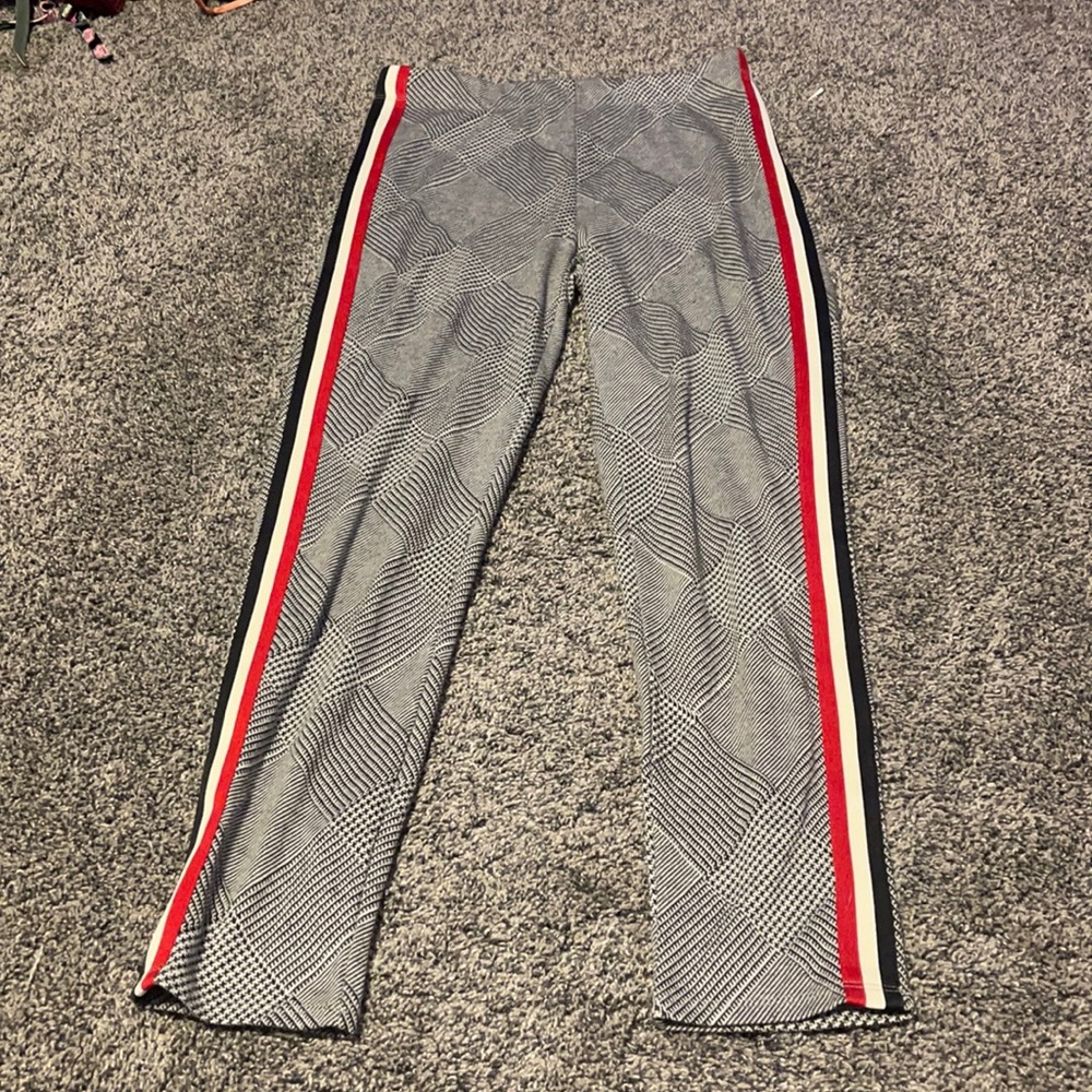 Patterned legging